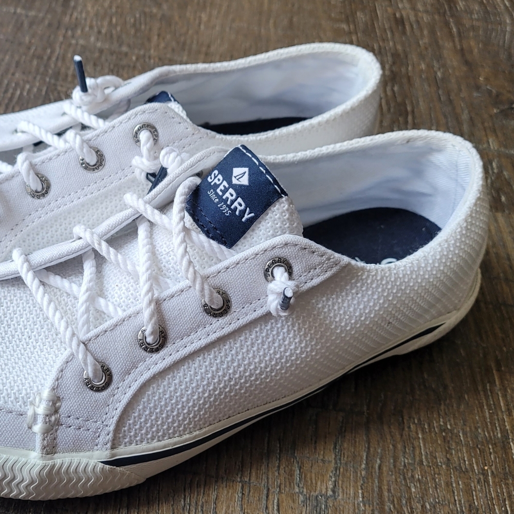 Womens 5.5 Sperry Top-Sider boat shoes